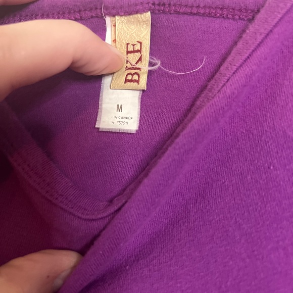 Buckle tank top purple size medium - Picture 2 of 3